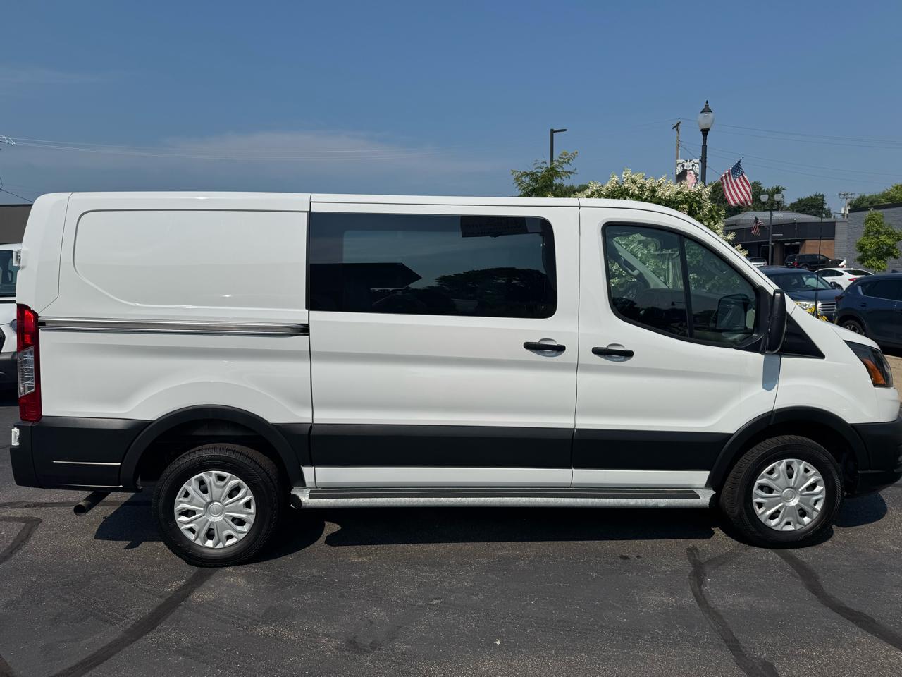 Ford Transit Cargo Van T-250 130" Low Rf 9070 GVWR RWD 2025