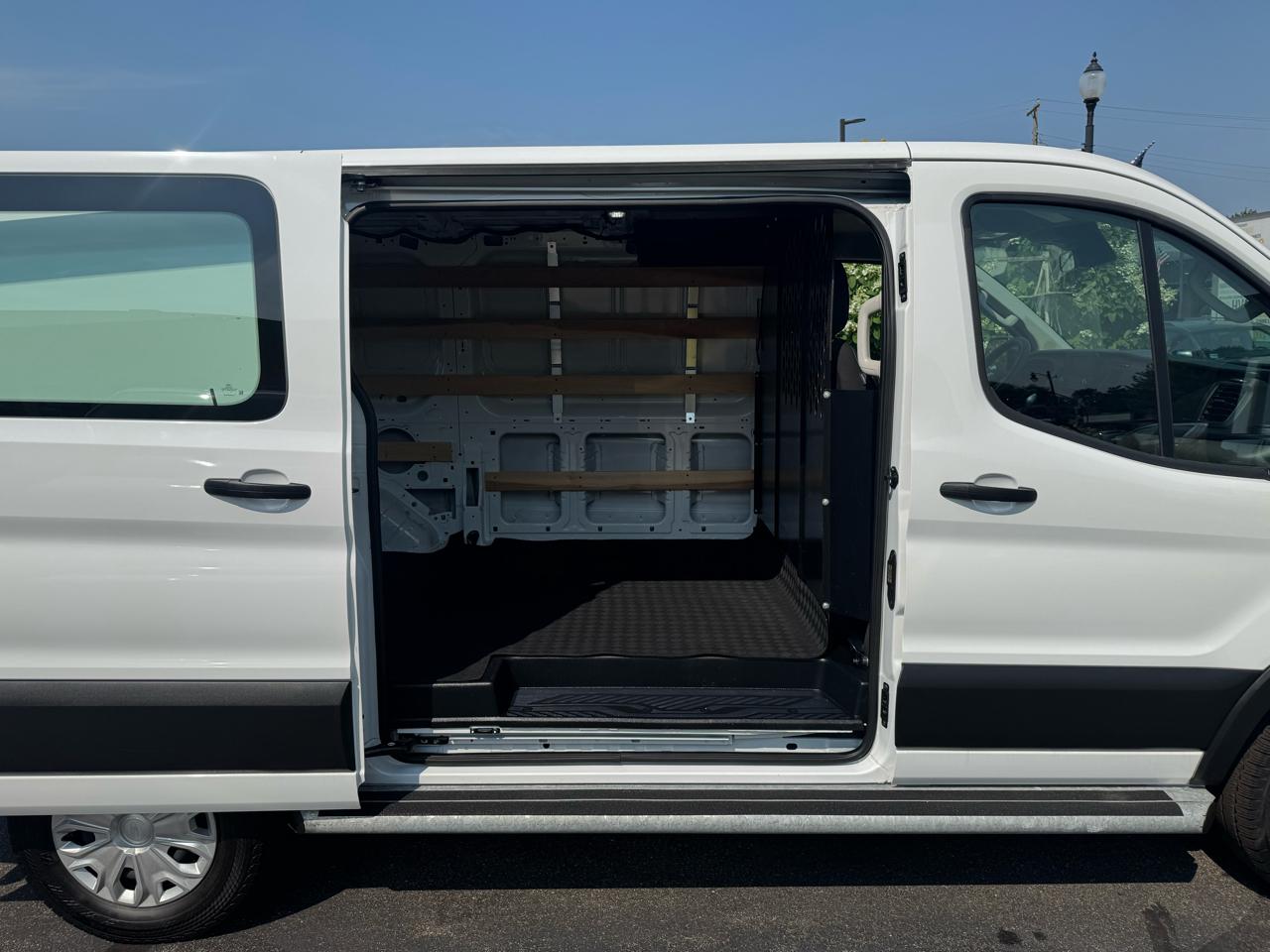 Ford Transit Cargo Van T-250 130" Low Rf 9070 GVWR RWD 2025