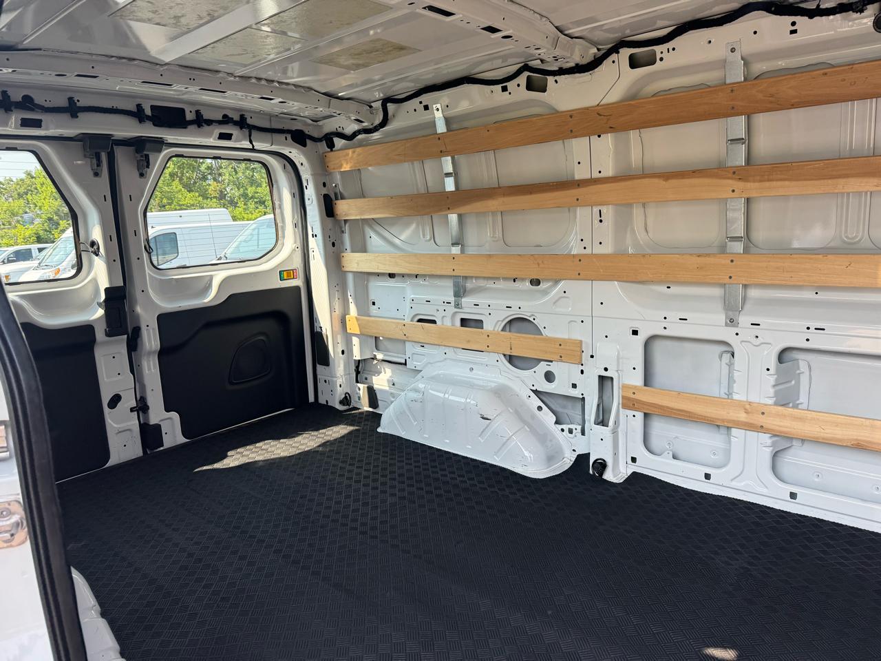 Ford Transit Cargo Van T-250 130" Low Rf 9070 GVWR RWD 2025