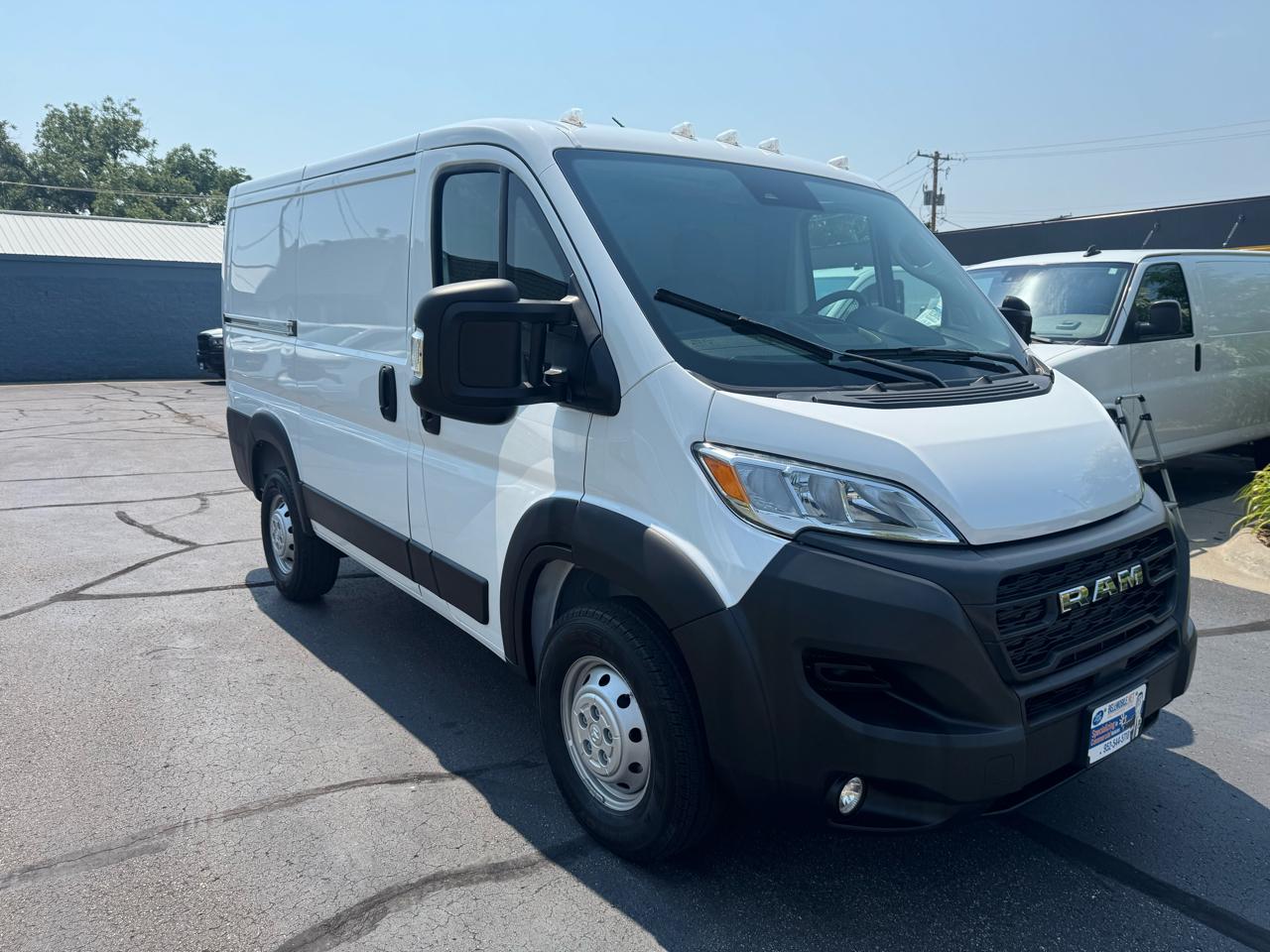 RAM ProMaster Cargo Van 1500 Low Roof 118" WB 2023