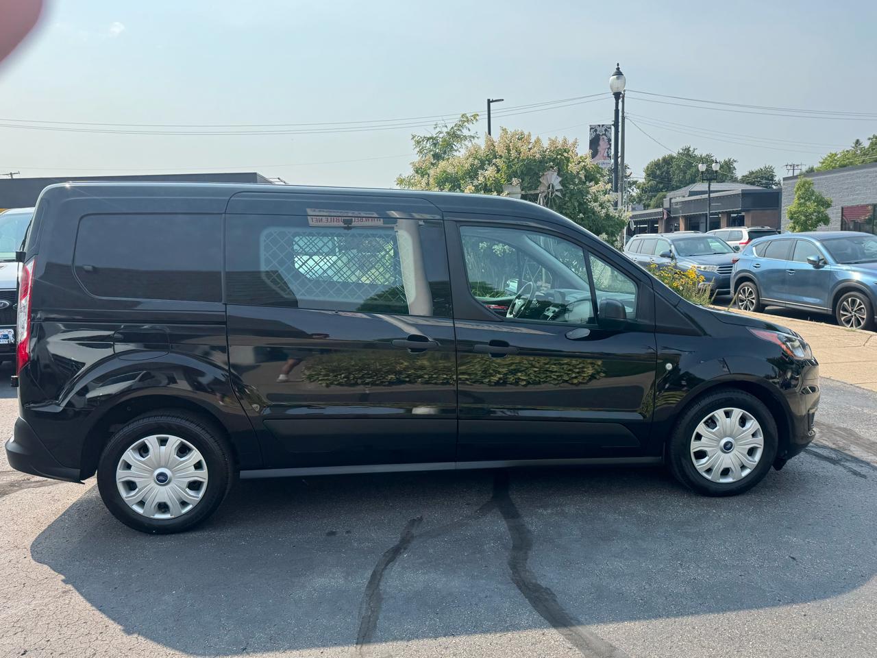 Ford Transit Connect Van XLT LWB w/Rear Symmetrical Doors 2022