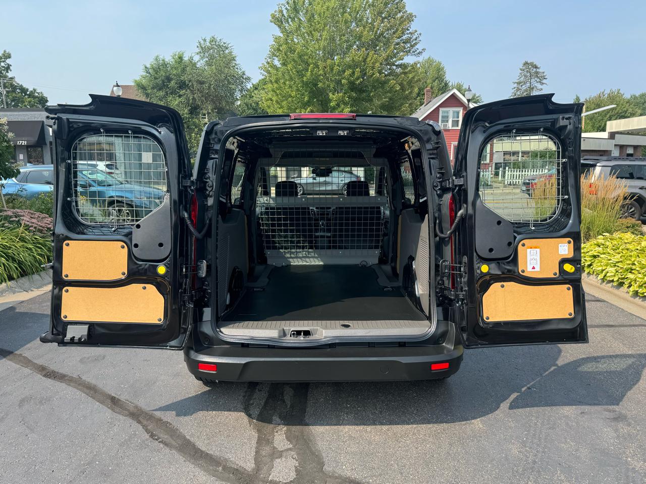 Ford Transit Connect Van XLT LWB w/Rear Symmetrical Doors 2022