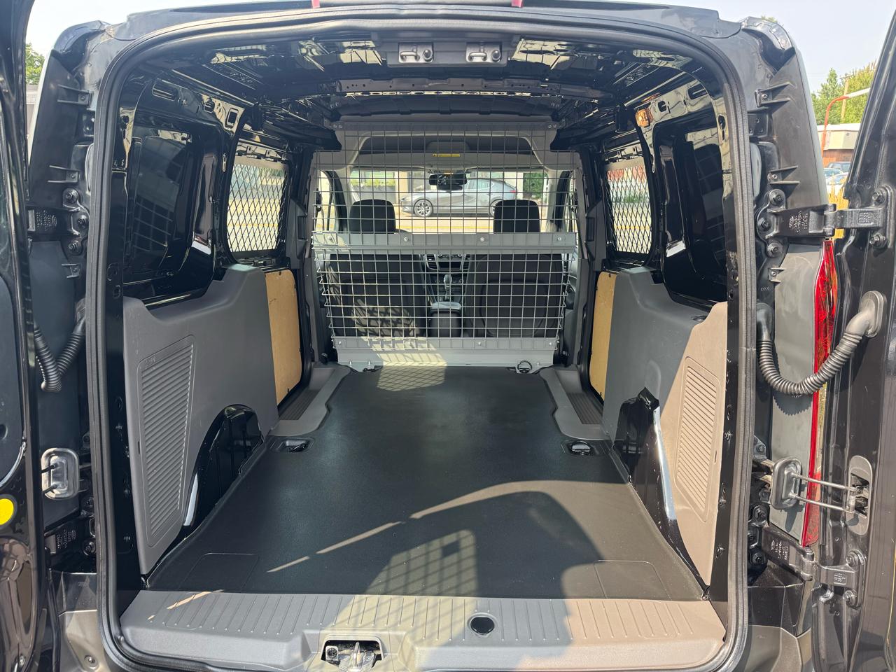 Ford Transit Connect Van XLT LWB w/Rear Symmetrical Doors 2022