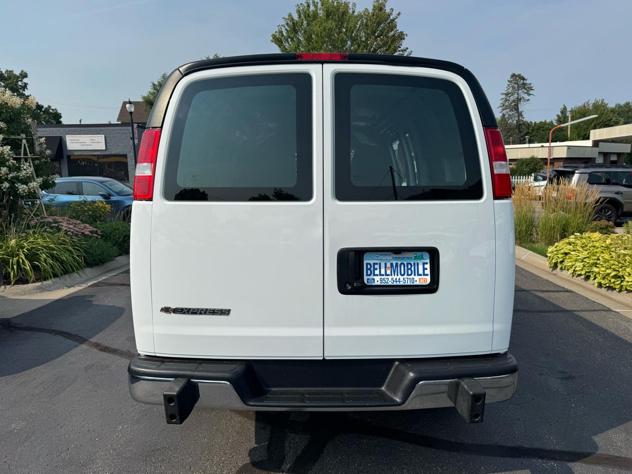 Chevrolet Express Cargo Van RWD 2500 135" 2025