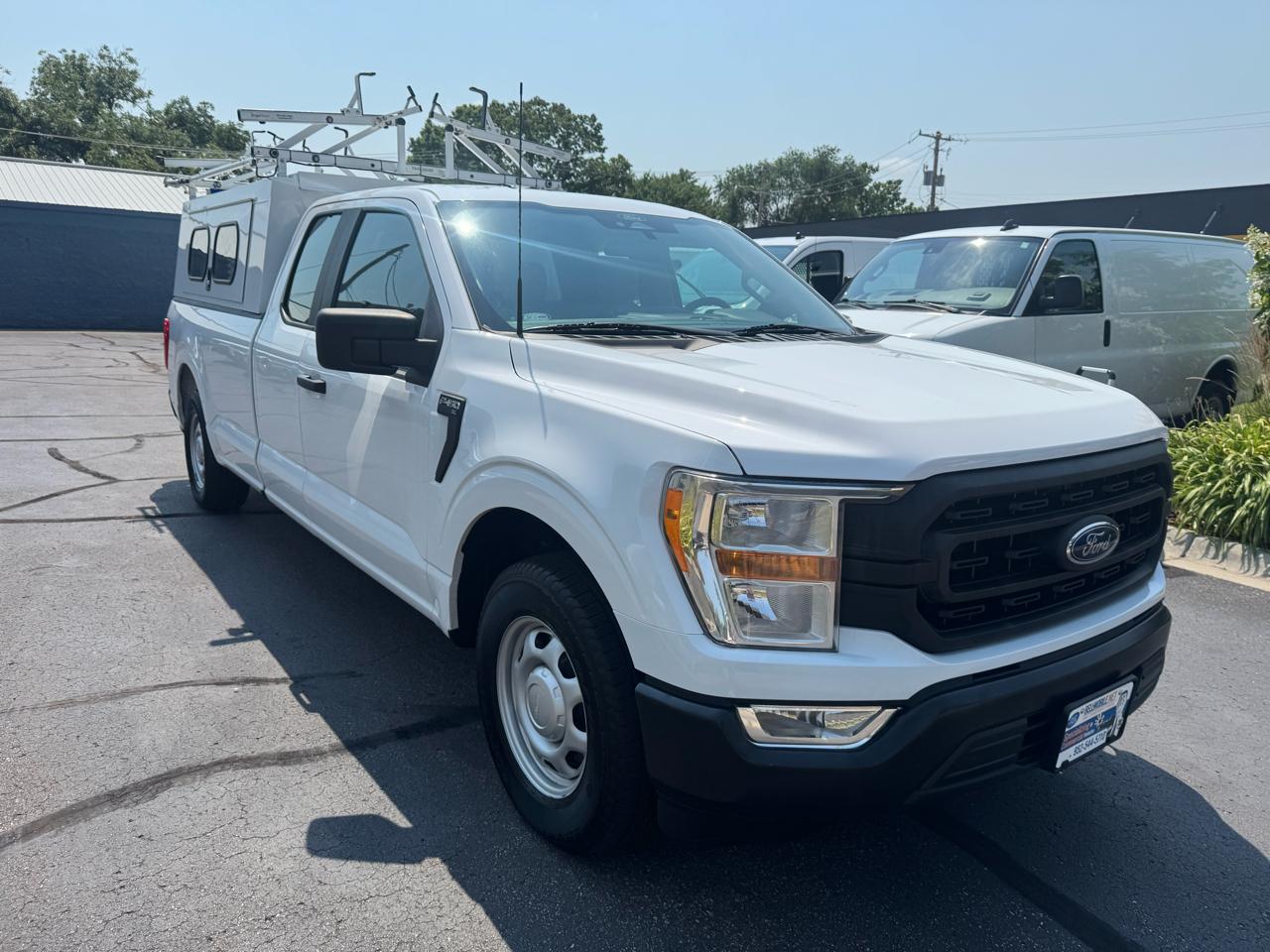 Ford F-150 Lariat 2WD SuperCab 8' Box 2022