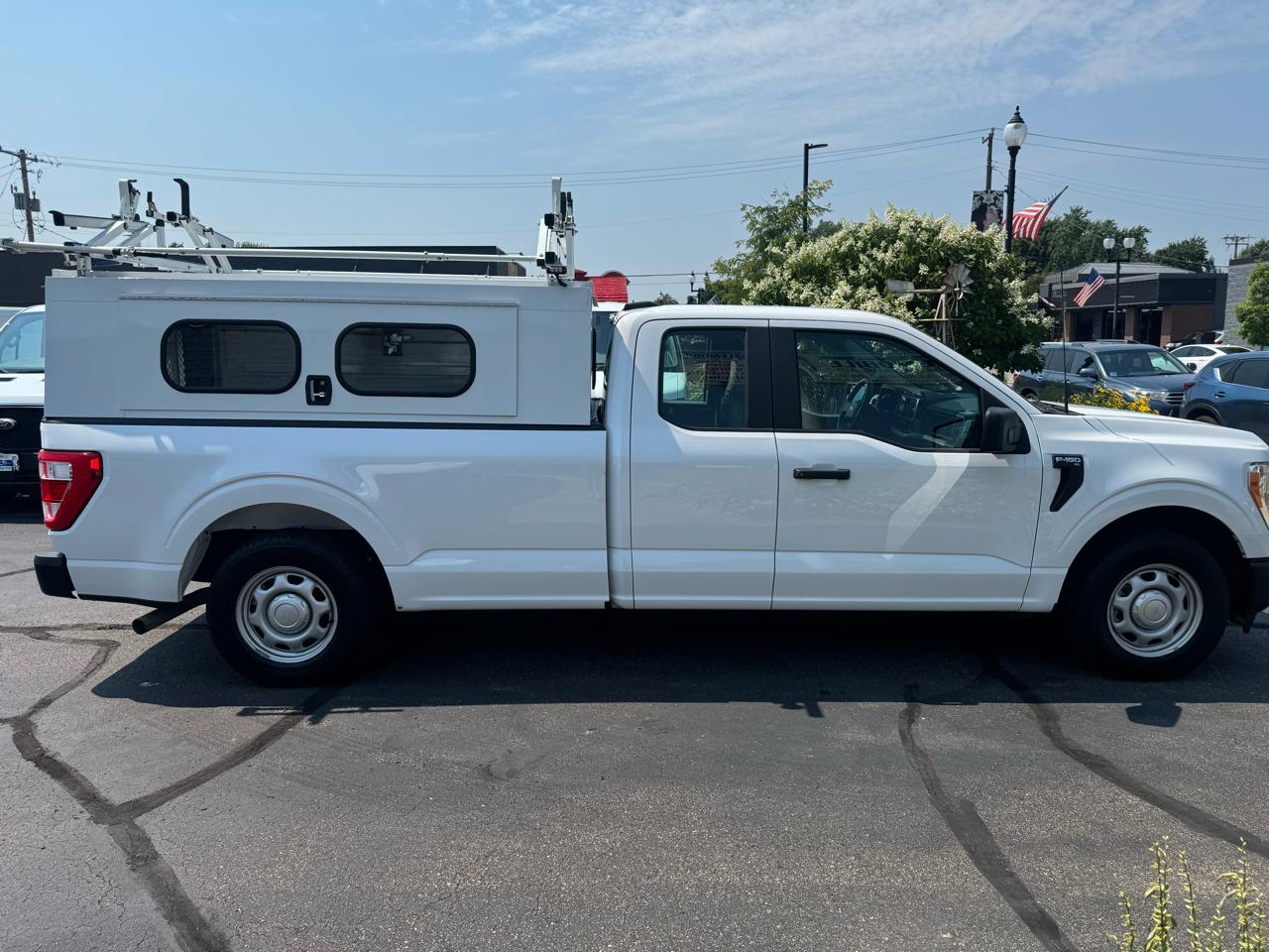 Ford F-150 Lariat 2WD SuperCab 8' Box 2022