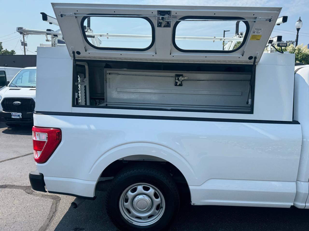 Ford F-150 Lariat 2WD SuperCab 8' Box 2022