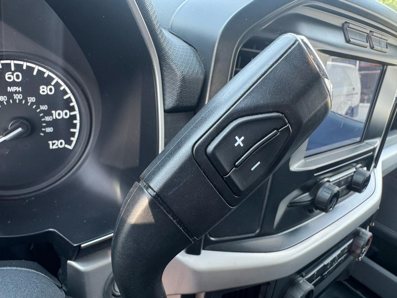 Ford F-150 Lariat 2WD SuperCab 8' Box 2022