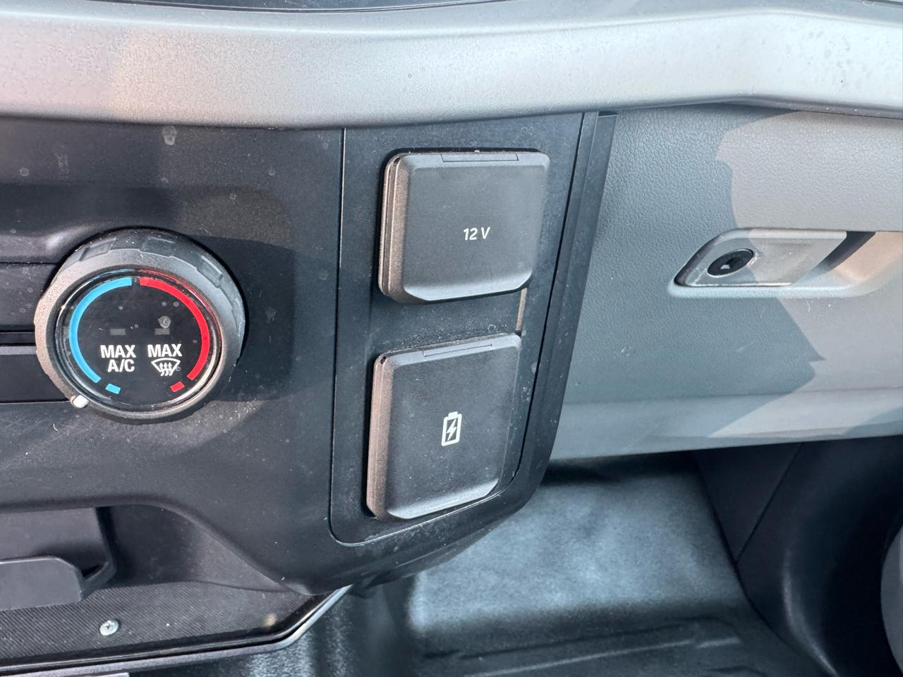 Ford F-150 Lariat 2WD SuperCab 8' Box 2022