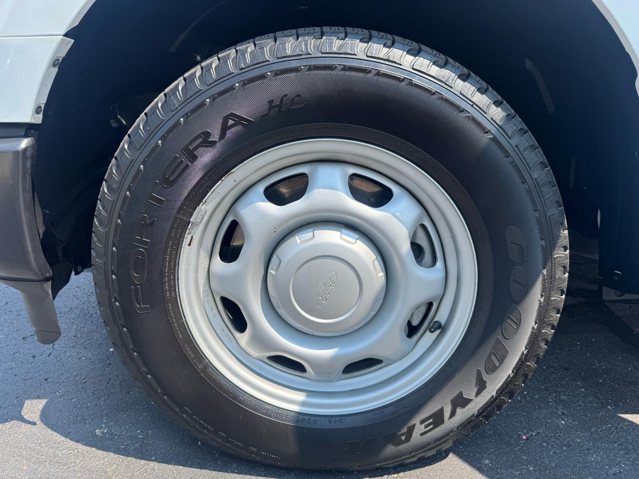 Ford F-150 Lariat 2WD SuperCab 8' Box 2022