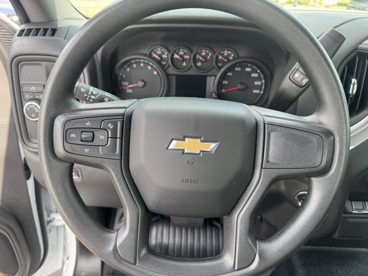 Chevrolet Silverado 1500 2WD Reg Cab 140" Work Truck 2025