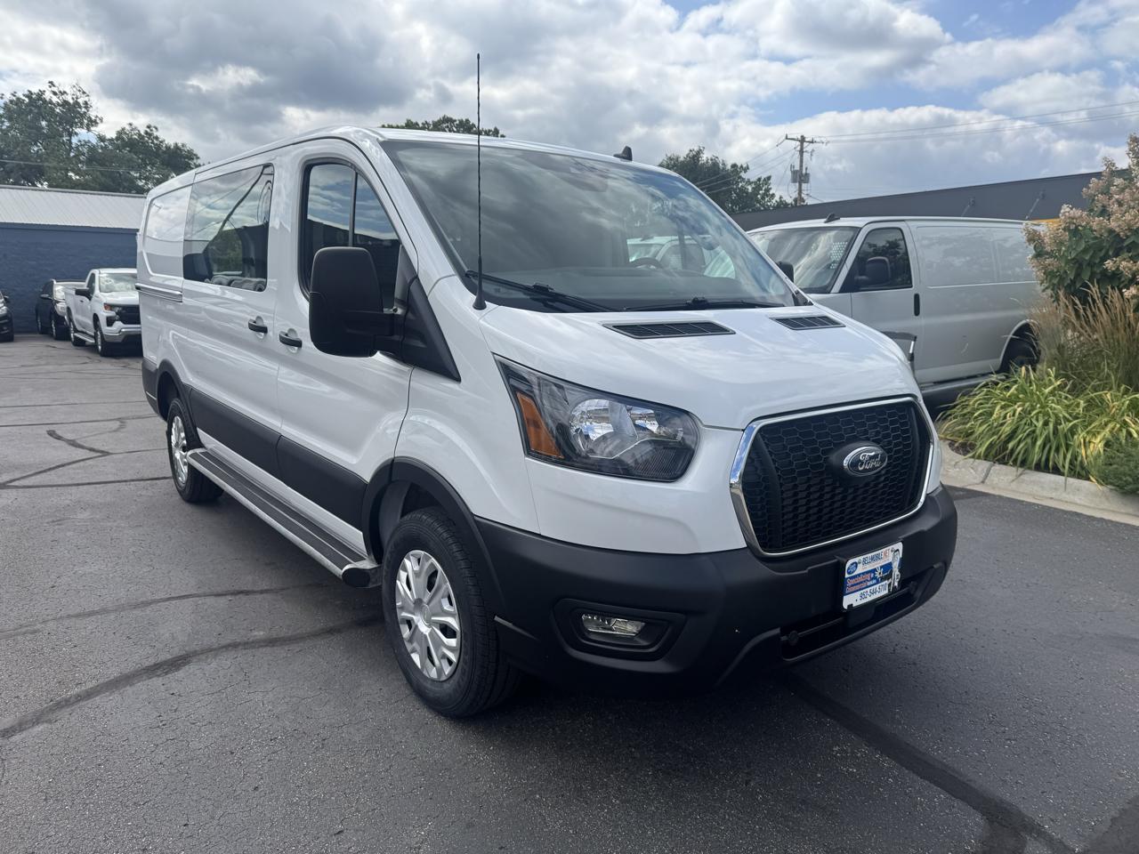 Ford Transit Cargo Van T-250 130" Low Rf 9070 GVWR RWD 2025