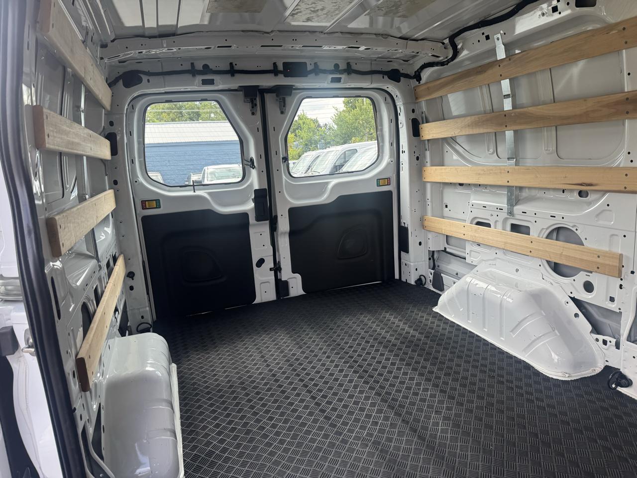 Ford Transit Cargo Van T-250 130" Low Rf 9070 GVWR RWD 2025