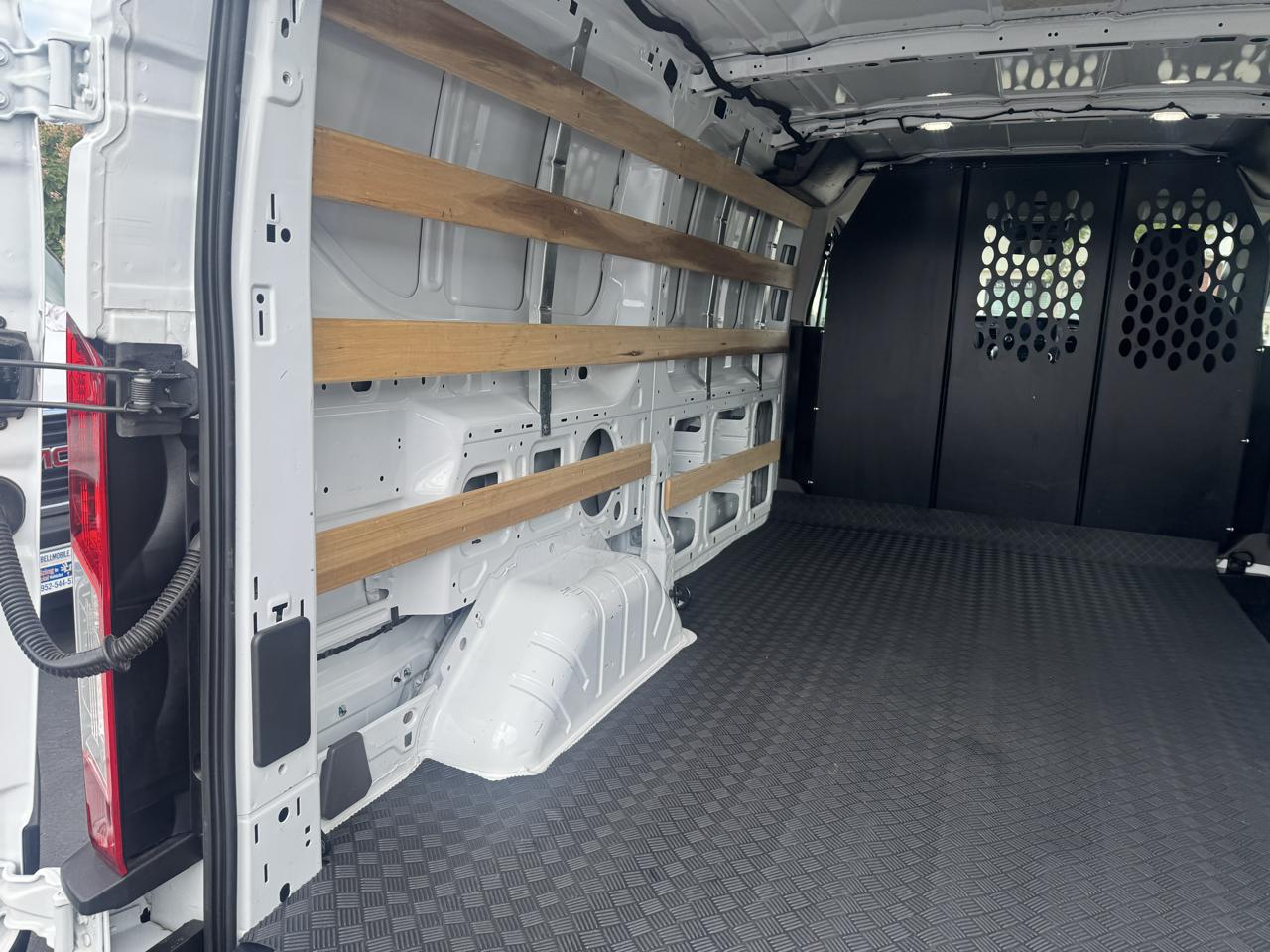 Ford Transit Cargo Van T-250 130" Low Rf 9070 GVWR RWD 2025