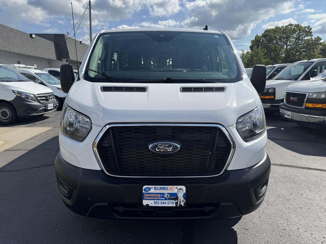 Ford Transit Cargo Van T-250 130" Low Rf 9070 GVWR RWD 2025