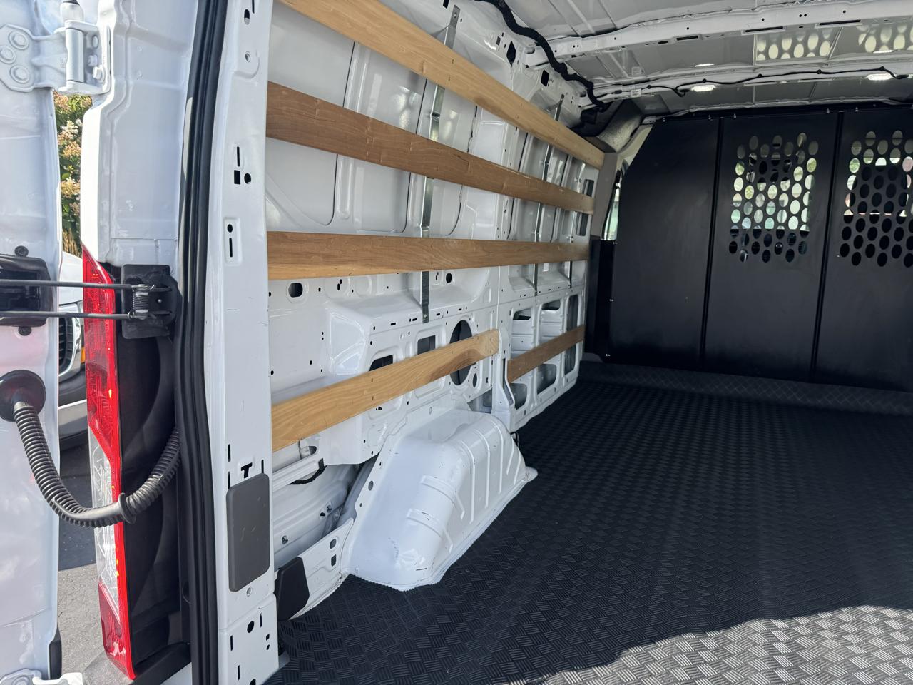 Ford Transit Cargo Van T-250 130" Low Rf 9070 GVWR RWD 2025