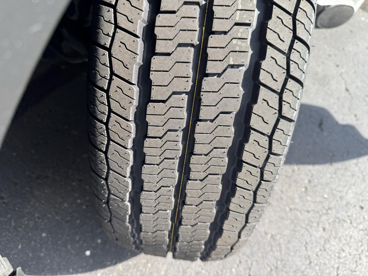 Ford Transit Cargo Van T-250 130" Low Rf 9070 GVWR RWD 2025