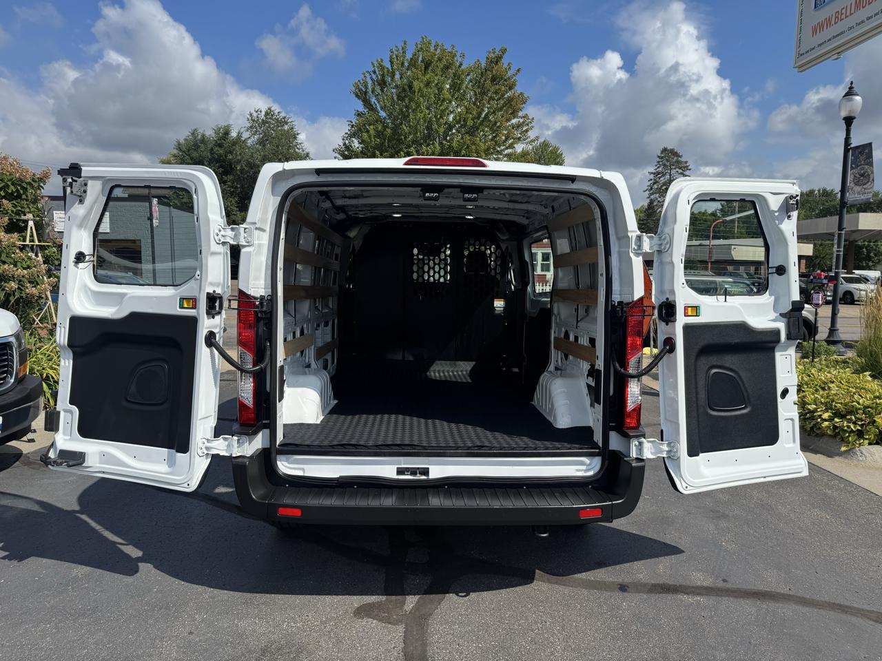 Ford Transit Cargo Van T-250 130" Low Rf 9070 GVWR RWD 2025