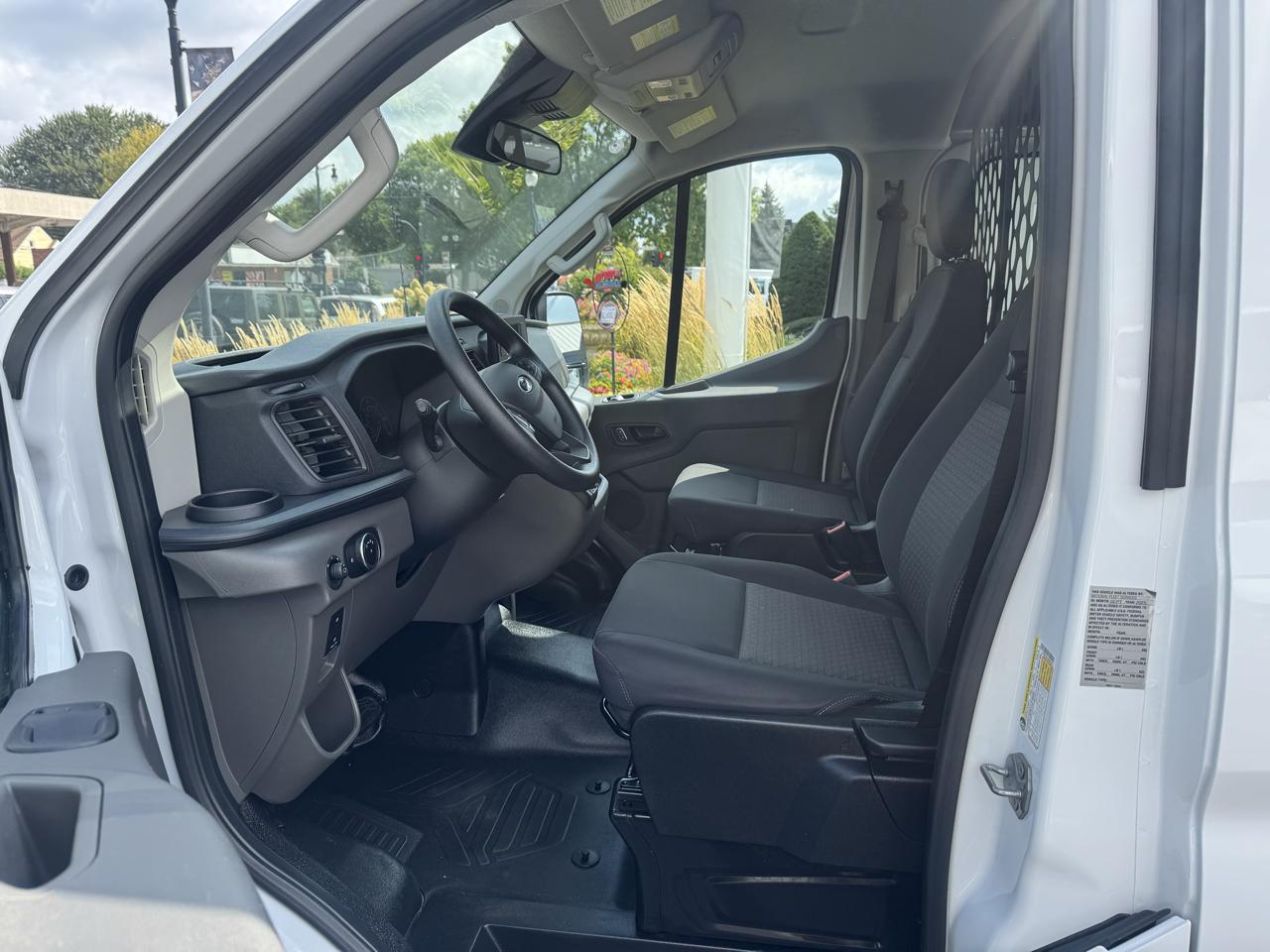 Ford Transit Cargo Van T-250 130" Low Rf 9070 GVWR RWD 2025
