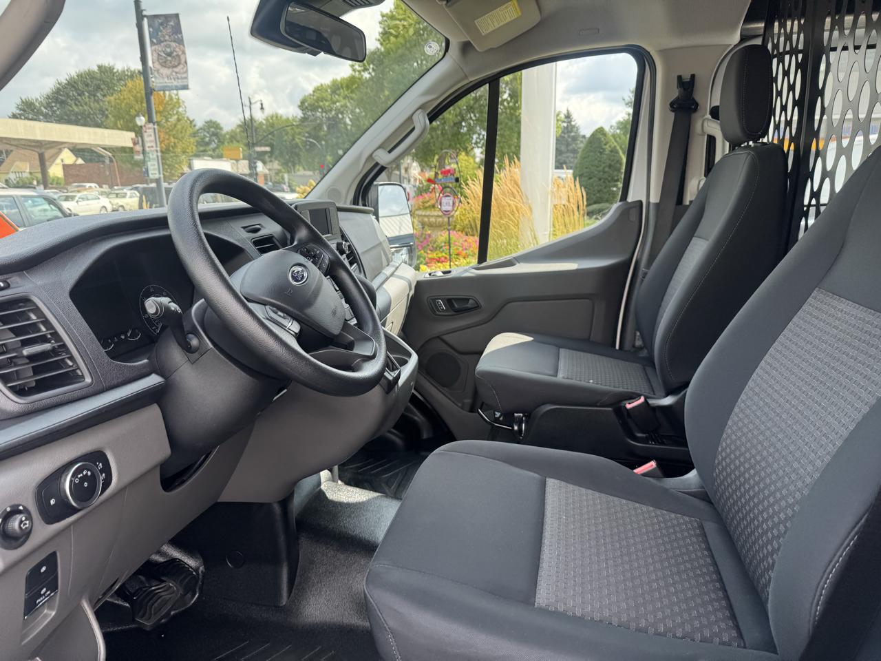 Ford Transit Cargo Van T-250 130" Low Rf 9070 GVWR RWD 2025