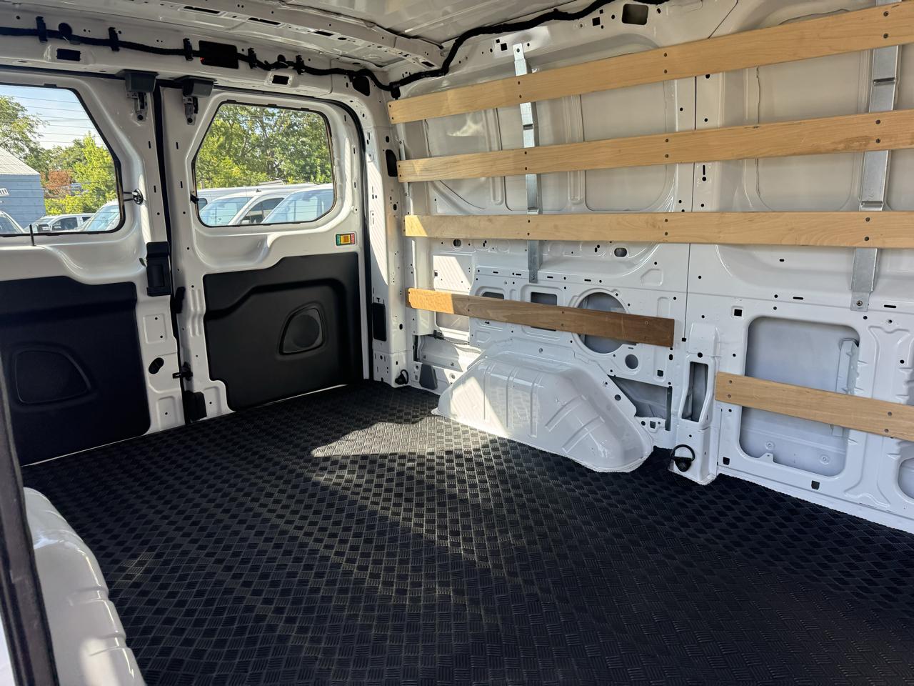 Ford Transit Cargo Van T-250 130" Low Rf 9070 GVWR RWD 2025