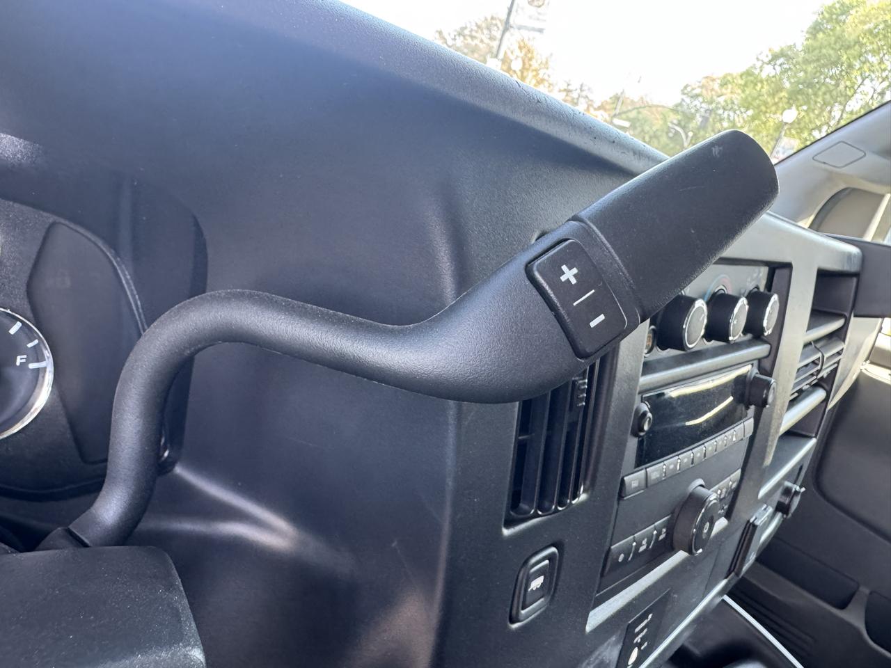 GMC Savana Cargo Van RWD 2500 135" 2025