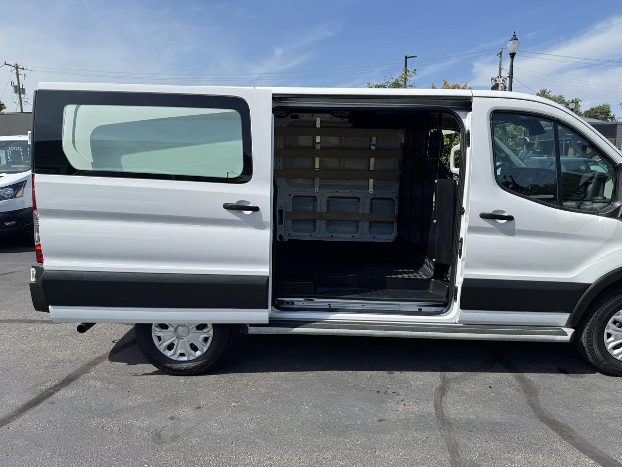 Ford Transit Cargo Van T-250 130" Low Rf 9070 GVWR RWD 2025