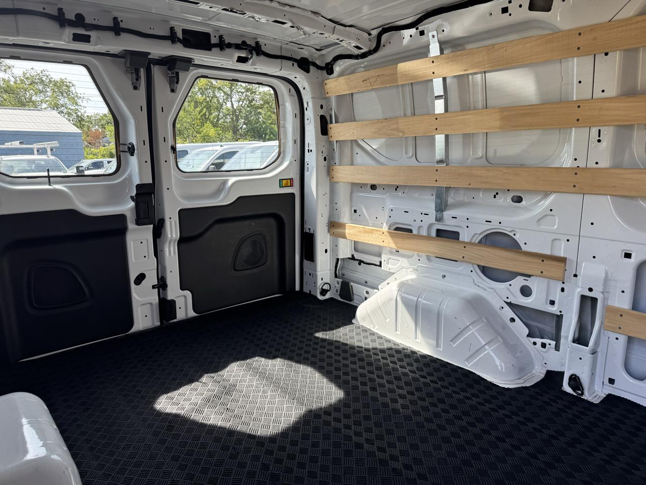Ford Transit Cargo Van T-250 130" Low Rf 9070 GVWR RWD 2025