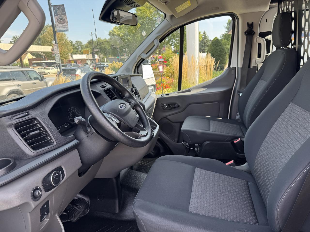 Ford Transit Cargo Van T-250 130" Low Rf 9070 GVWR RWD 2025