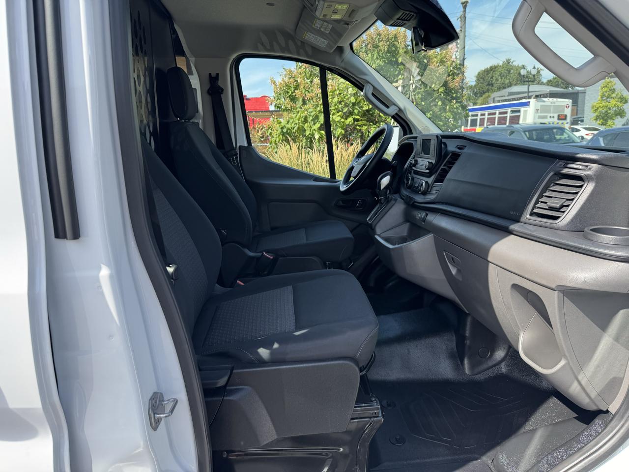 Ford Transit Cargo Van T-250 130" Low Rf 9070 GVWR RWD 2025