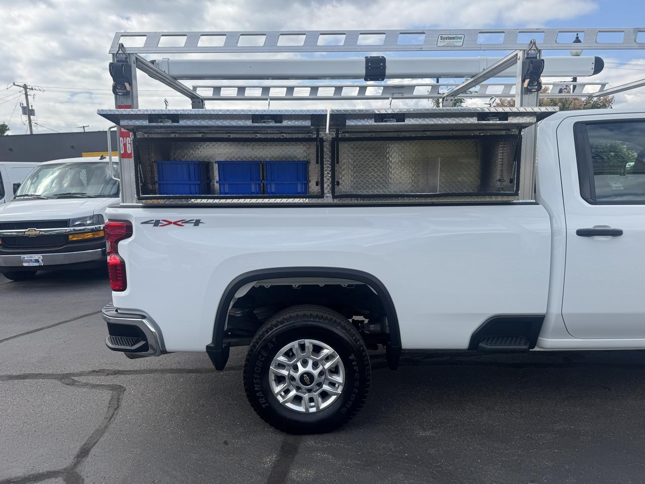 Chevrolet Silverado 2500HD 4WD Crew Cab 172" Work Truck 2025