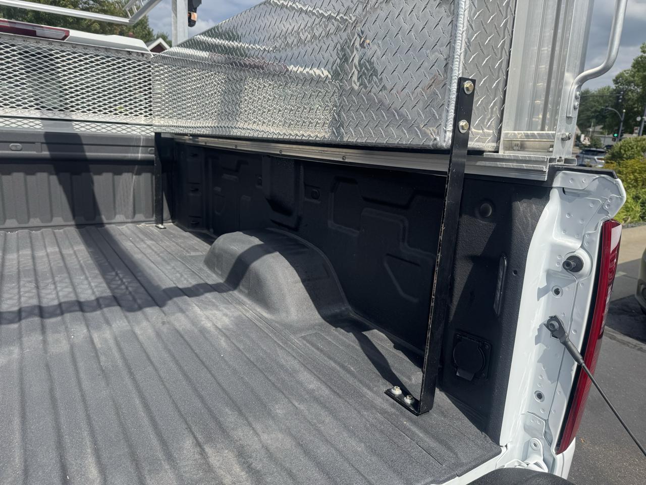 Chevrolet Silverado 2500HD 4WD Crew Cab 172" Work Truck 2025