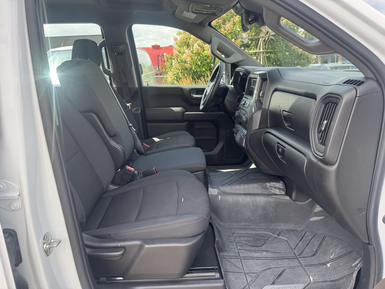 Chevrolet Silverado 2500HD 4WD Crew Cab 172" Work Truck 2025