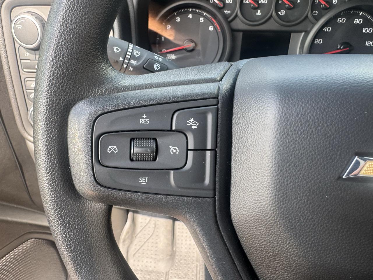 Chevrolet Silverado 2500HD 4WD Crew Cab 172" Work Truck 2025
