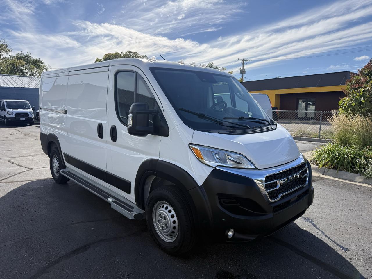 RAM ProMaster Cargo Van Tradesman 2500 Low Roof 136" WB w/Pass Seat 2025
