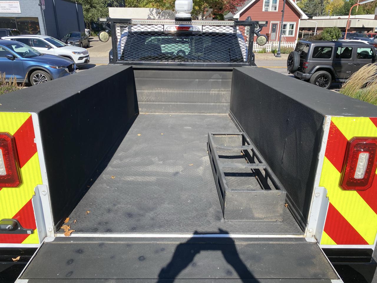 Ford Super Duty F-250 SRW XL 4WD SuperCab 8' Box 2021