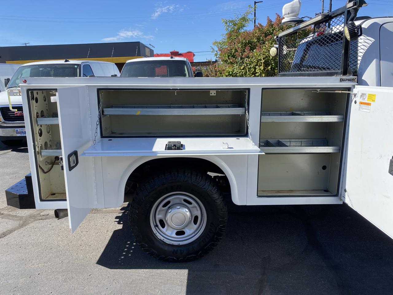 Ford Super Duty F-250 SRW XL 4WD SuperCab 8' Box 2021