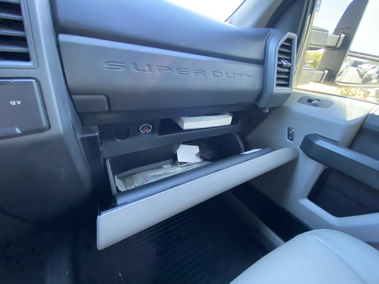 Ford Super Duty F-250 SRW XL 4WD SuperCab 8' Box 2021