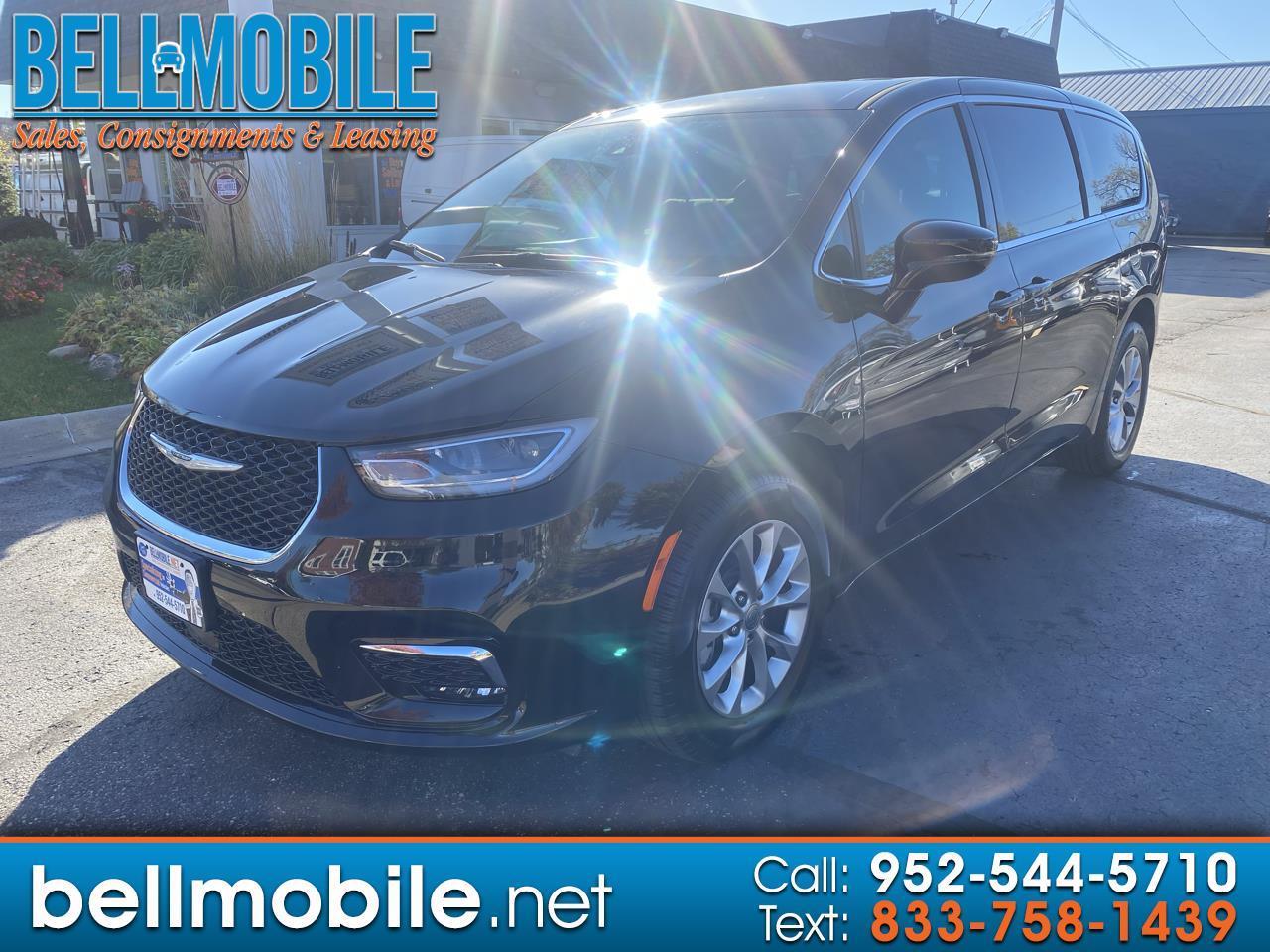 2025 Chrysler Pacifica Select AWD