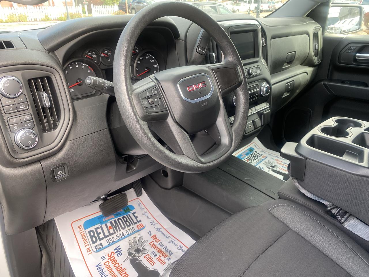 GMC Sierra 1500 4WD Crew Cab 157" Pro 2024