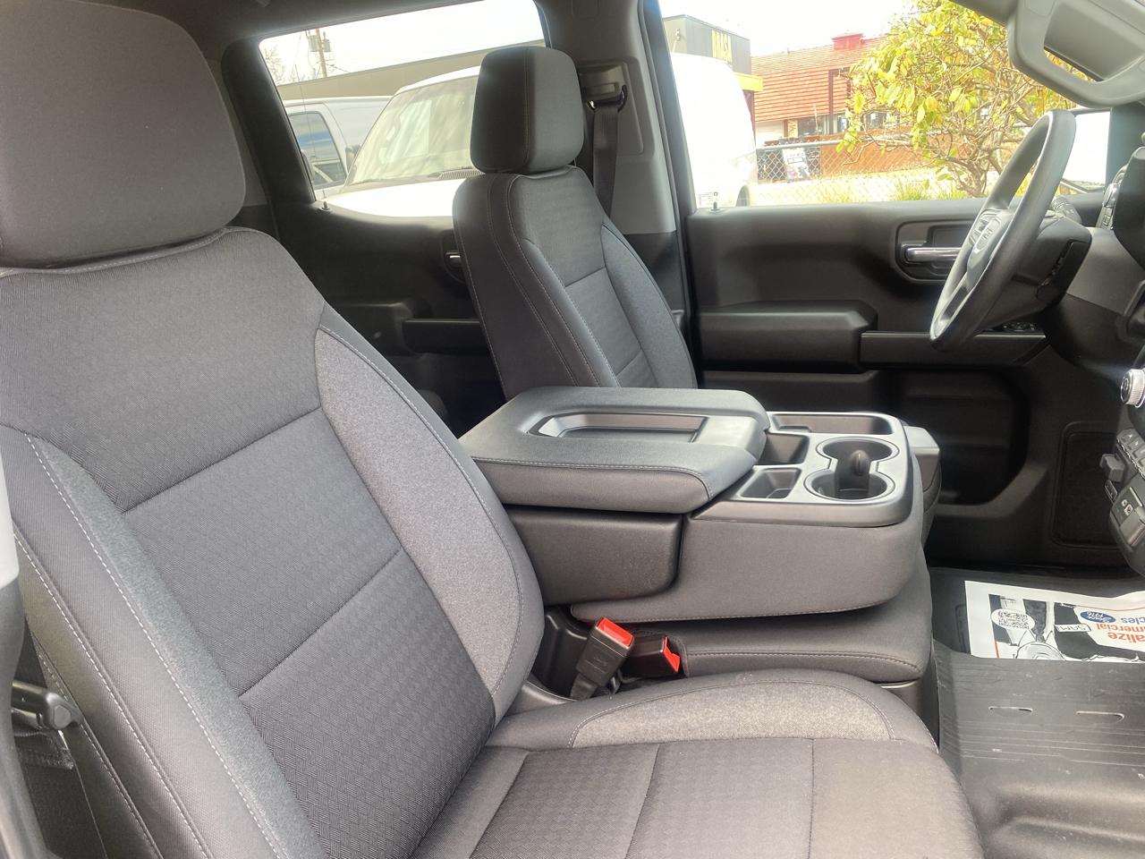GMC Sierra 1500 4WD Crew Cab 157" Pro 2024