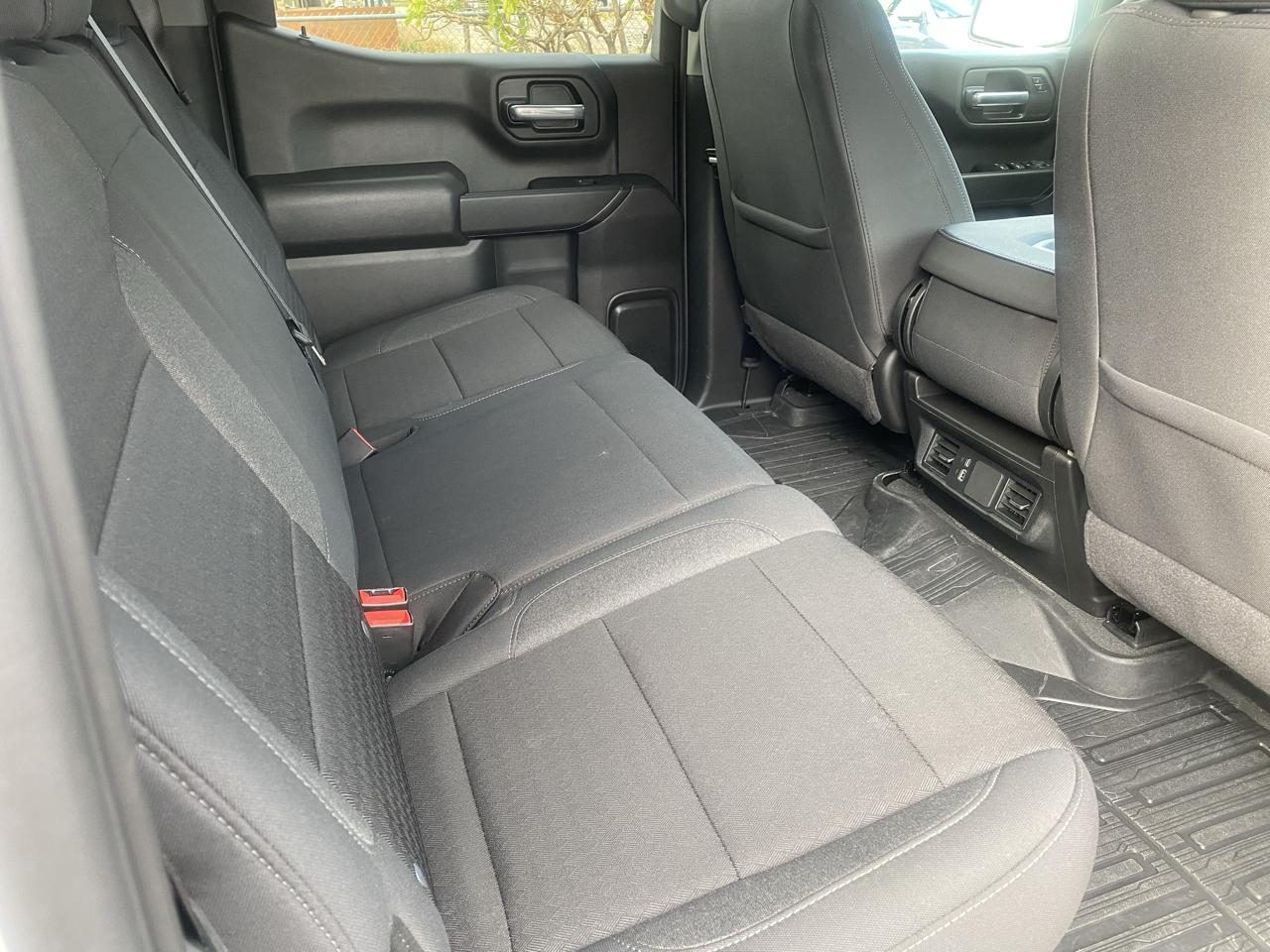 GMC Sierra 1500 4WD Crew Cab 157" Pro 2024