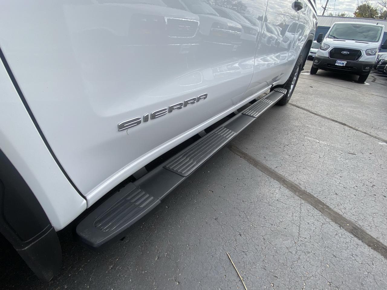 GMC Sierra 1500 4WD Crew Cab 157" Pro 2024