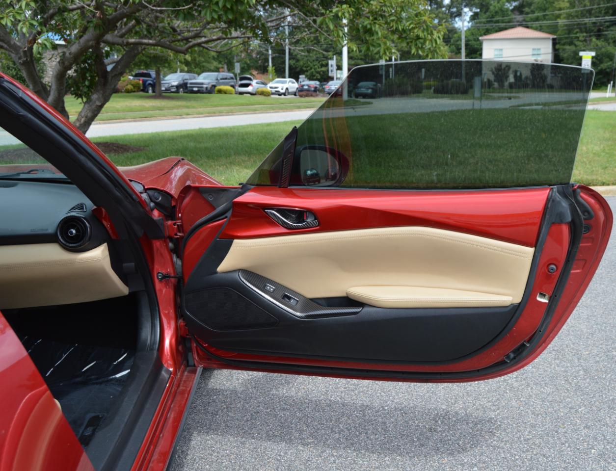 Mazda MX-5 Miata RF Grand Touring 6AT 2017