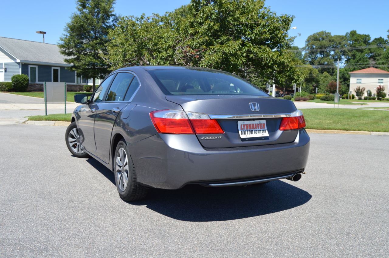 2013 Honda Accord LX photo 4