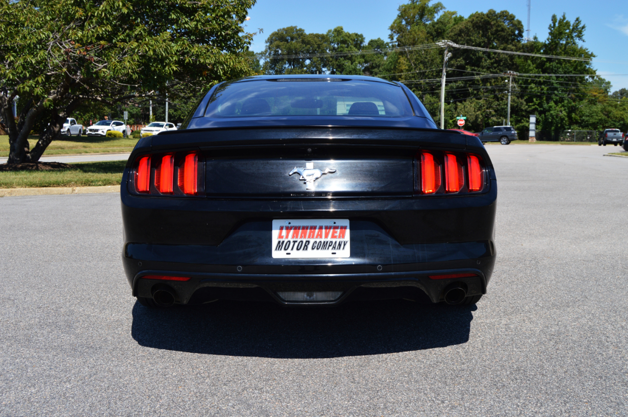 2016 Ford Mustang V6 photo 13
