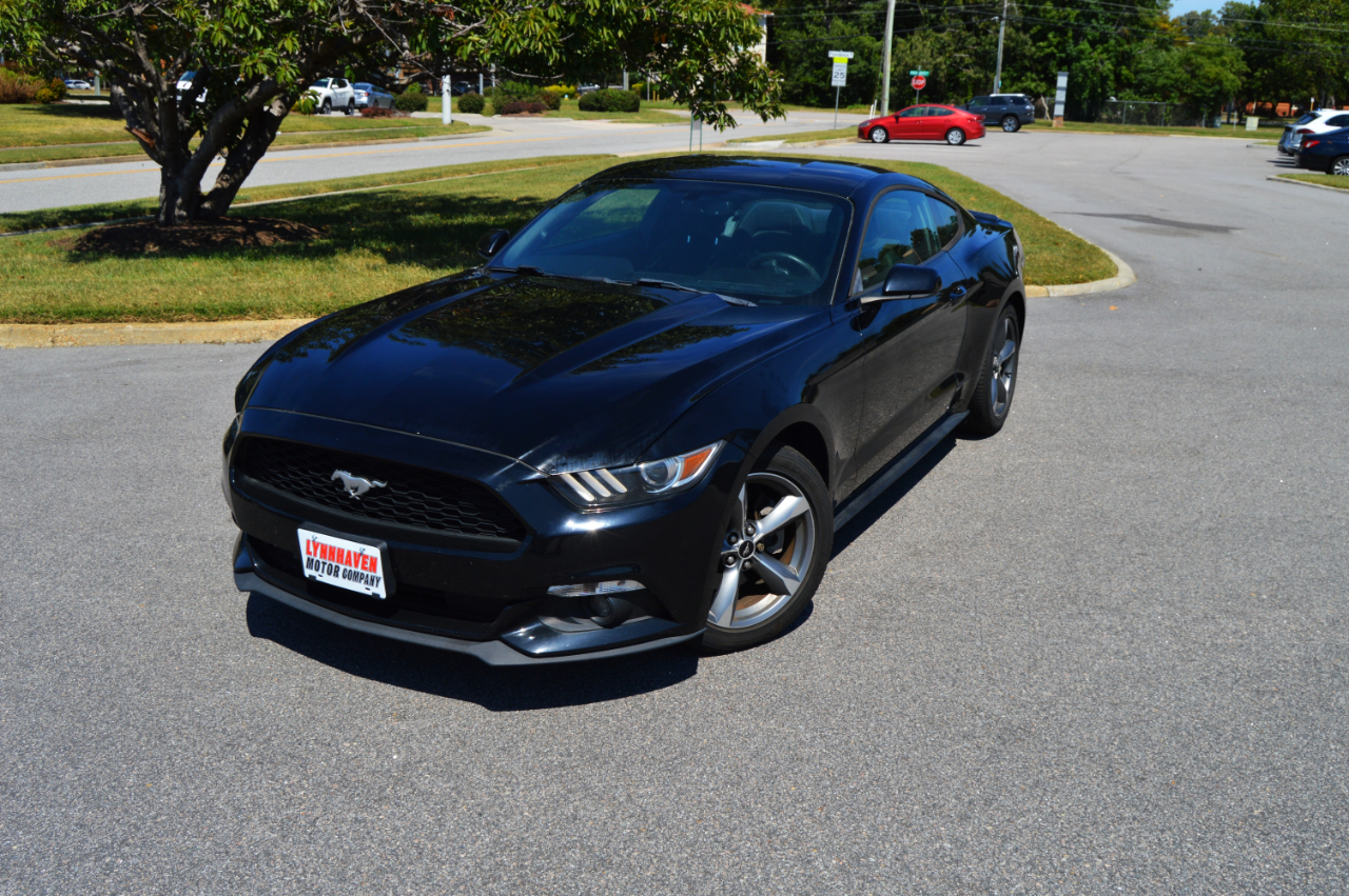 2016 Ford Mustang V6 photo 19