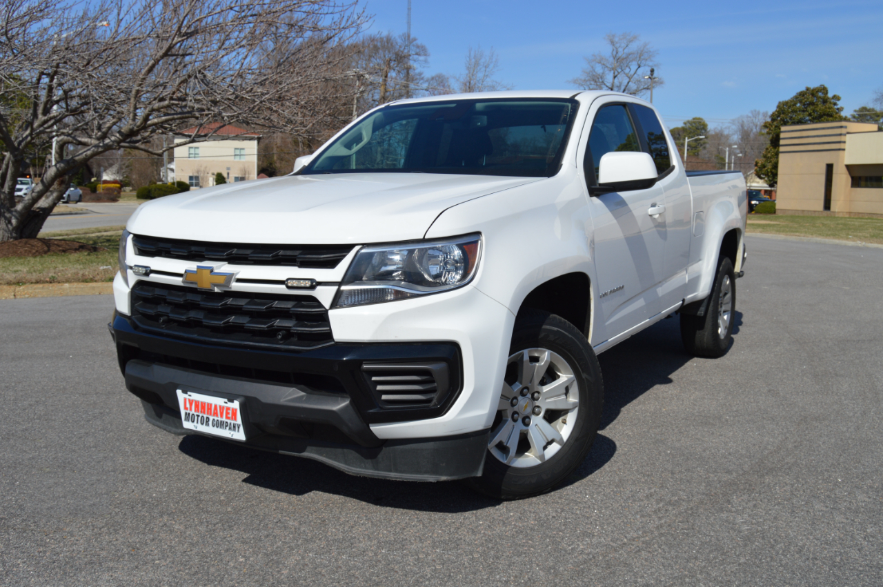 2022 Chevrolet Colorado LT photo 2