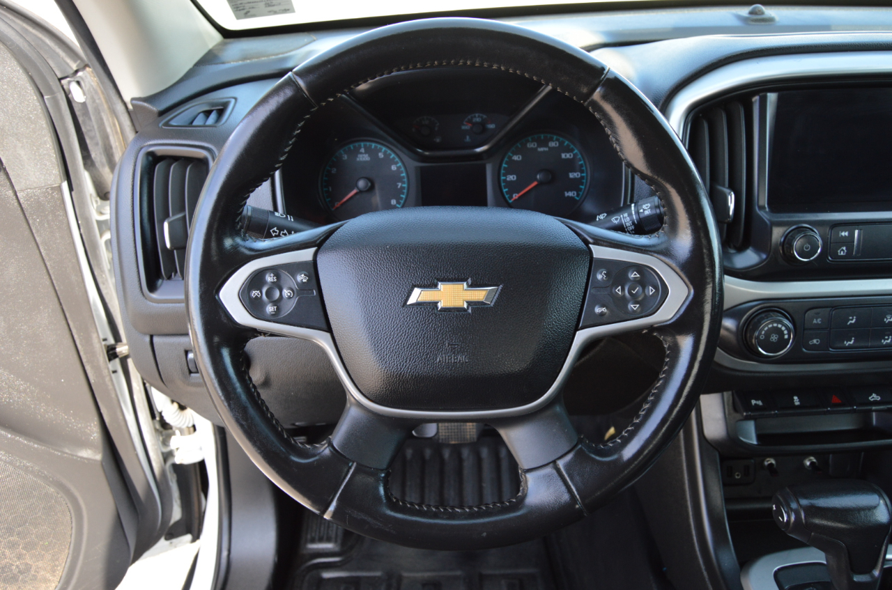 2022 Chevrolet Colorado LT photo 9