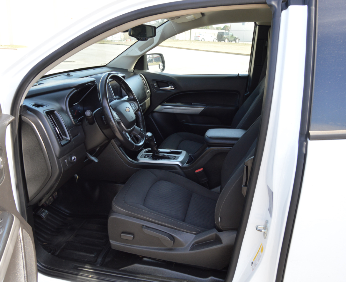 2022 Chevrolet Colorado LT photo 11